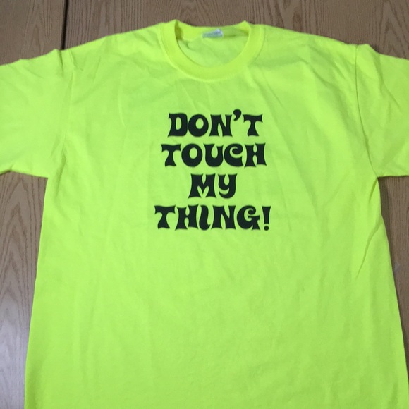 New Mens Vintage Hooters “Don’t Touch My Thing” T-shirt Sizes Med Large XL XXL - Picture 2 of 5